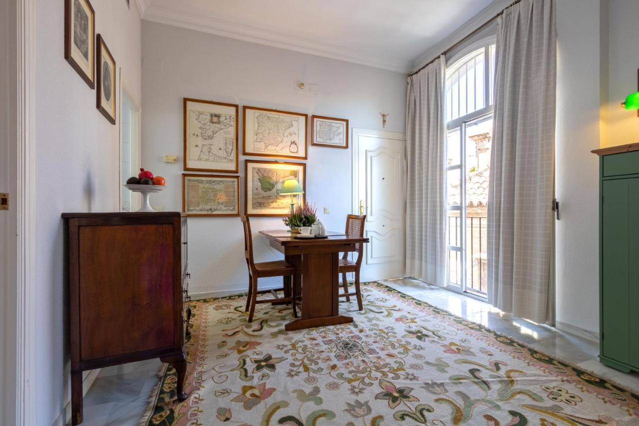 Holiday Apartment, 2 Pax, Historical Center セビリア エクステリア 写真